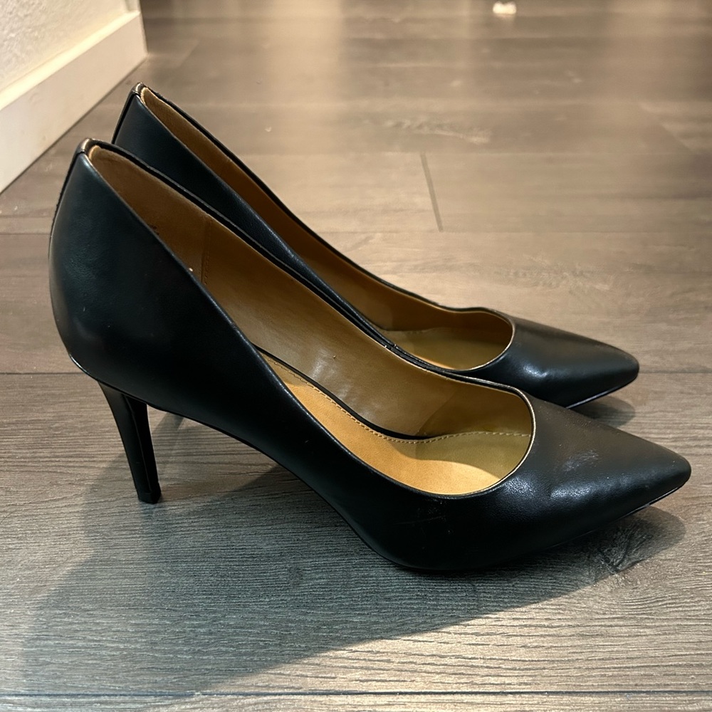 14th and Union Black Stilettos